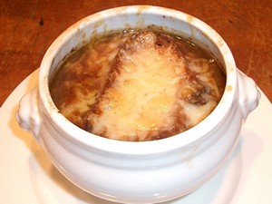 Accidental Locavore Onion Soup