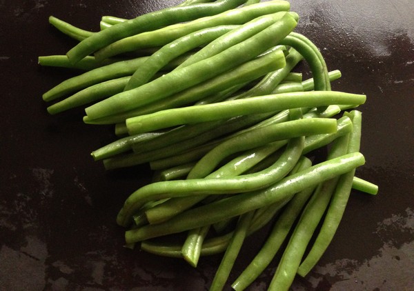 Accidental Locavore Green Beans for Salad Nicoise