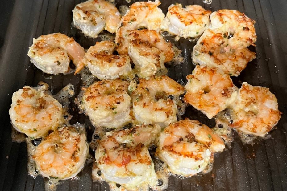 https://www.accidental-locavore.com/wp-content/uploads/2022/08/Accidental-Locavore-Shrimp-on-Grill-Pan-930x620.jpg